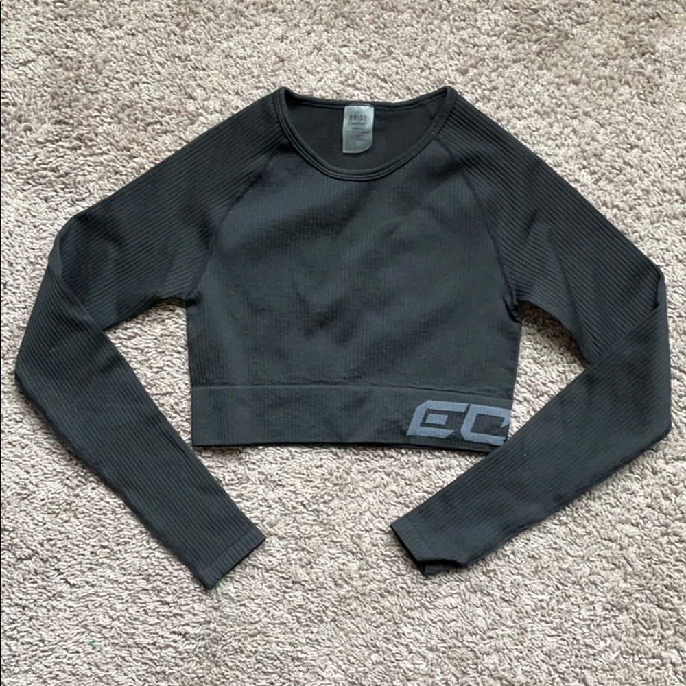 Echt crop long sleeve